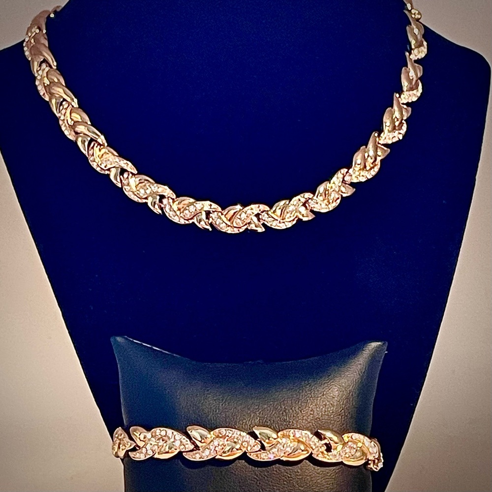 Jackie Kennedy Gold & Pave Crystal Necklace & Bracelet 2 Piece Set Signed JBK - Picture 7 of 7